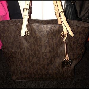 Michael Kors Tote